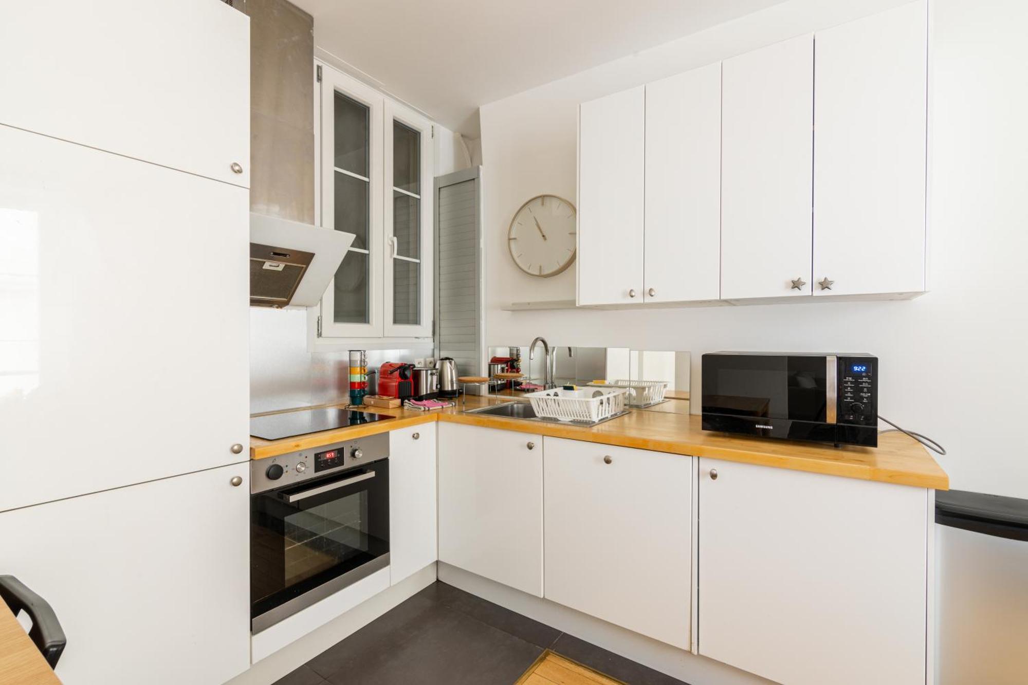 Luxurious 1 Bedroom Republique Vinaigriers Free Netflix باريس المظهر الخارجي الصورة